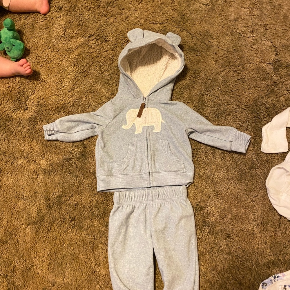 Light blue/Gray Baby Hoodie and Pants Set with Elephant Design